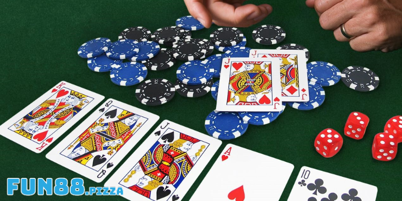 Cách chơi poker 3 lá một cách chi tiết